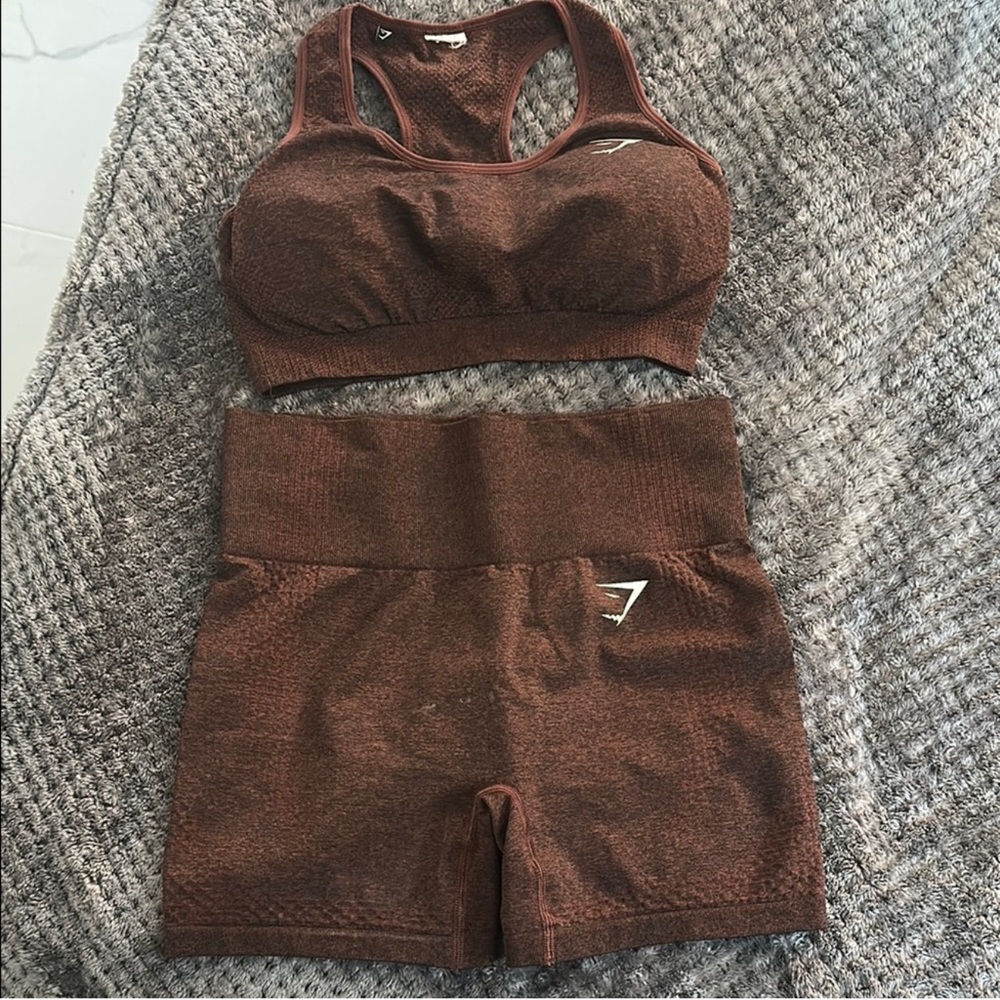 gym shark scrunch butt set small - gymshark brown set